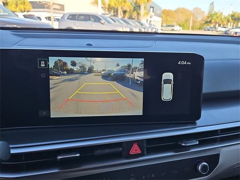 Certified 2025 Kia Sorento S image 25