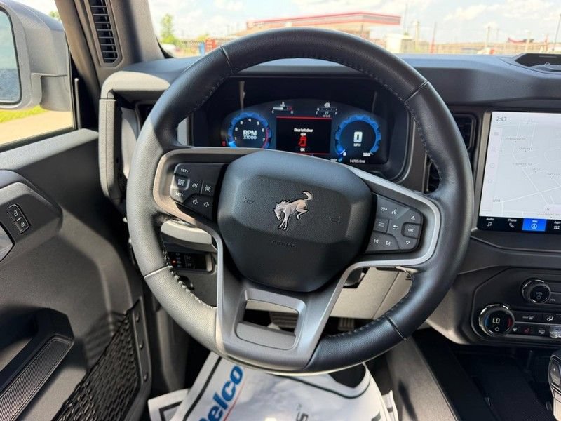 Used 2025 Ford Bronco Badlands AWD/4WD image 9
