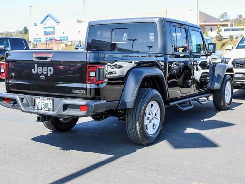 Used 2020 Jeep Gladiator Sport w/ Quick Order Package 24S AWD/4WD image 22