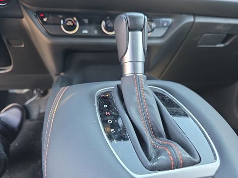 Used 2025 Honda HR-V Sport image 17