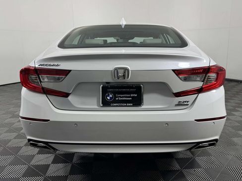 Used 2021 Honda Accord Touring image 9