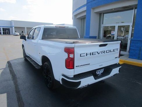 Used 2022 Chevrolet Silverado 1500 RST image 3