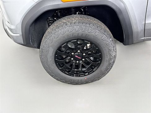 New 2026 GMC Canyon Elevation w/ Convenience Package image 24