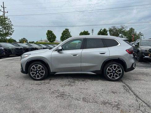 Certified 2025 BMW X1 xDrive28i w/ Technology Package AWD/4WD image 4