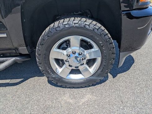 Used 2016 Chevrolet Silverado 2500 LTZ w/ Duramax Plus Package AWD/4WD image 12