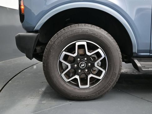Used 2025 Ford Bronco Outer Banks AWD/4WD image 12
