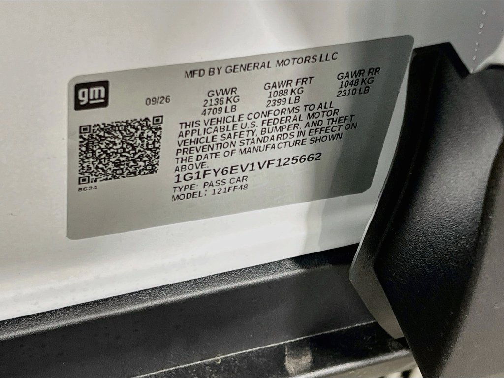 New 2027 Chevrolet Bolt LT w/ Super Cruise Package FWD image 31