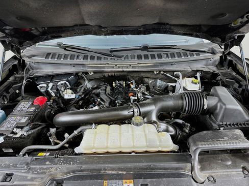 Used 2025 Ford Expedition Active AWD/4WD image 36