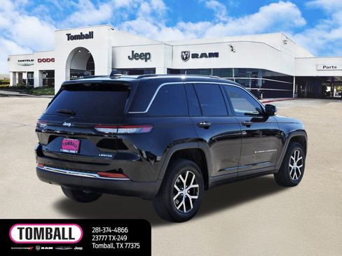 Used 2023 Jeep Grand Cherokee Limited w/ Luxury Tech Group II image 7