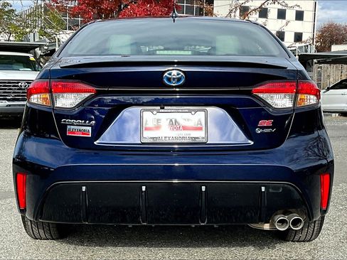 Used 2025 Toyota Corolla SE image 4