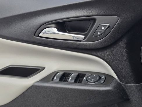 Used 2022 Chevrolet Equinox LT image 29