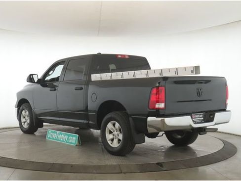 Used 2017 RAM 1500 ST w/ SXT Appearance Group image 8