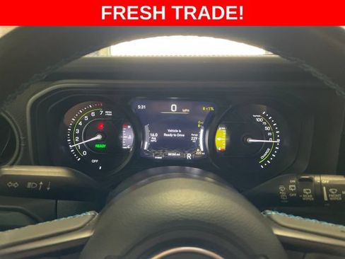 Used 2024 Jeep Wrangler Unlimited Rubicon 4xe AWD/4WD image 15