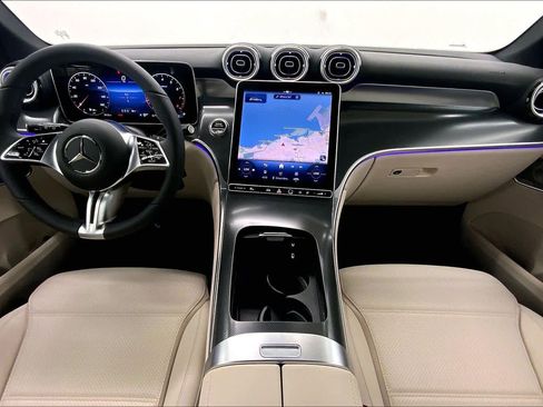 New 2026 Mercedes-Benz GLC 300 image 19