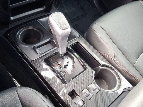 Used 2024 Toyota 4Runner TRD Off-Road Premium image 14