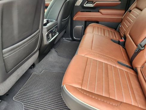 Used 2025 GMC Sierra 2500 Denali Ultimate image 31