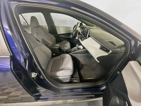 Used 2020 Toyota Corolla SE FWD image 28