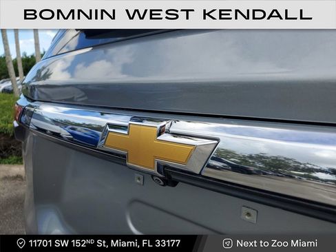 Used 2023 Chevrolet Traverse LS image 10