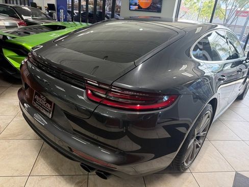 Used 2018 Porsche Panamera 4S w/ Sport Package image 6