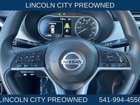 Used 2021 Nissan Versa SV image 22