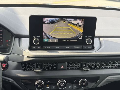 Used 2024 Honda Accord LX image 19