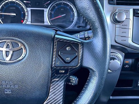 Used 2016 Toyota 4Runner SR5 image 21