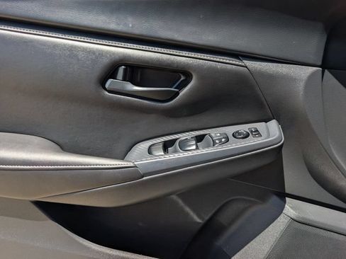 Used 2024 Nissan Sentra S FWD image 17
