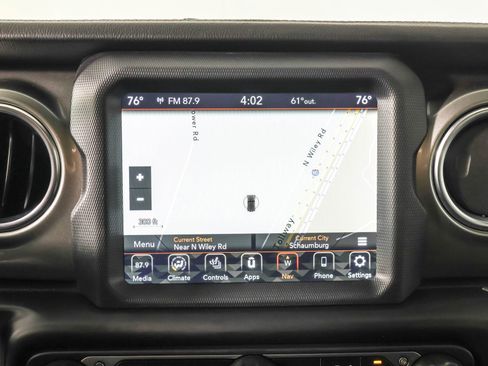 Used 2020 Jeep Wrangler Unlimited Sahara image 21