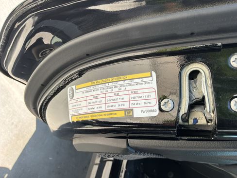 Used 2023 Jeep Wrangler Freedom Edition image 35