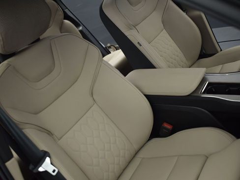 New 2025 Volvo EX90 Ultra image 11