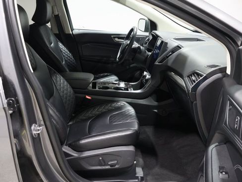 Used 2024 Ford Edge Titanium image 25