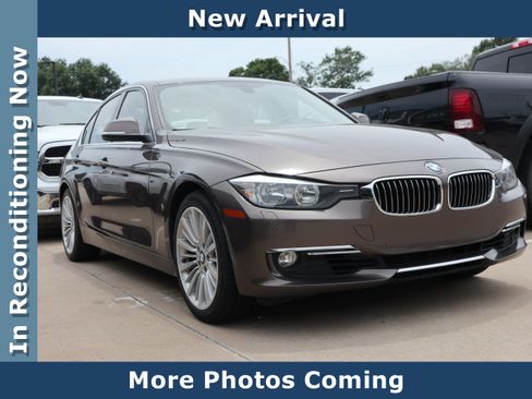 Used 2013 BMW 328i Sedan RWD image 1