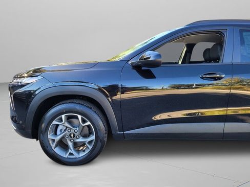 New 2026 Chevrolet Trax LT w/ Driver Confidence Package image 16