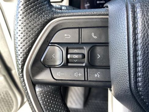 Used 2025 Toyota Tacoma TRD Sport w/ TRD Sport Upgrade Package AWD/4WD image 32