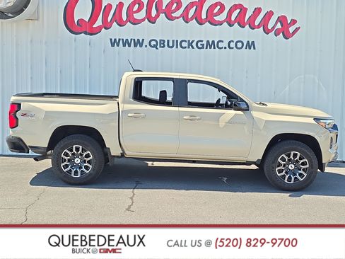 Used 2023 Chevrolet Colorado Z71 AWD/4WD image 8