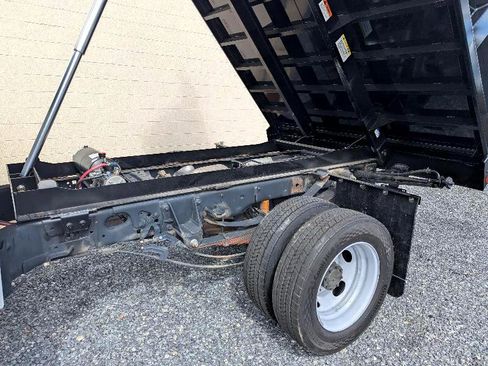 Used 2017 Ford F450 XL image 5