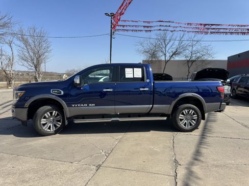 Used 2024 Nissan Titan Platinum Reserve w/ Moonroof Package image 12