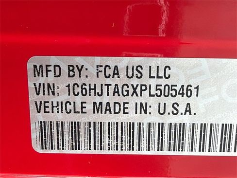 Used 2023 Jeep Gladiator Sport image 32