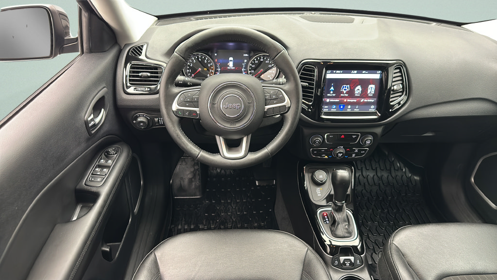 Used 2020 Jeep Compass Latitude AWD/4WD image 10