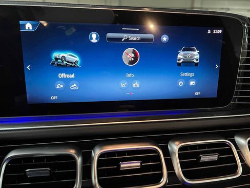 New 2026 Mercedes-Benz GLS 580 4MATIC image 37