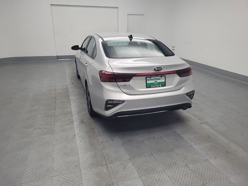 Used 2020 Kia Forte LXS image 6