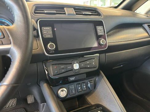 Certified 2024 Nissan Leaf SV Plus FWD image 19