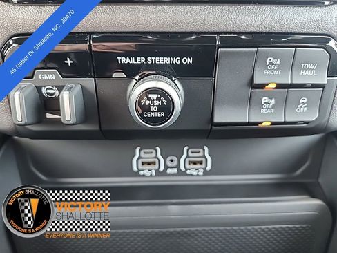 New 2026 RAM 1500 4x4 Crew Cab image 8