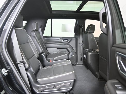 Used 2023 GMC Yukon SLT image 15