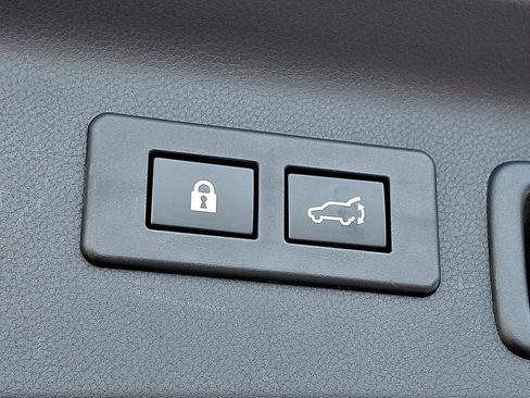 Used 2025 Subaru Forester Touring image 29