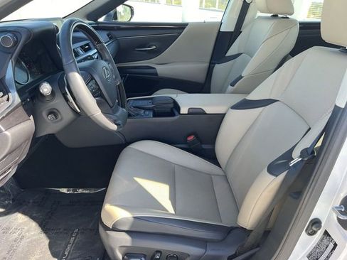 Used 2020 Lexus ES 350 w/ Premium Package image 11