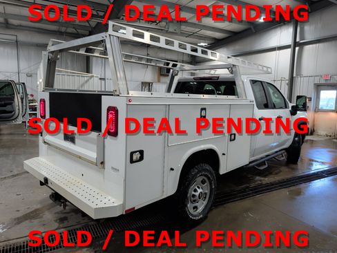 Used 2021 Chevrolet Silverado 2500 W/T w/ WT Convenience Package AWD/4WD image 3