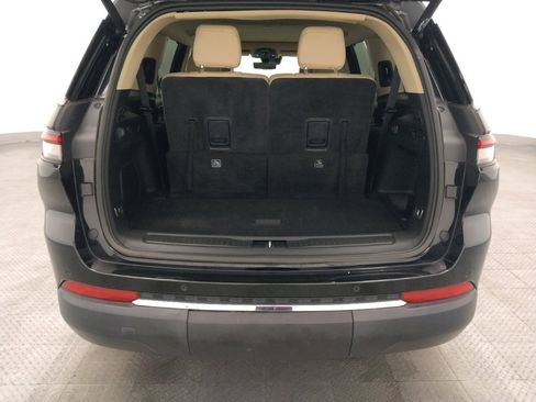 Used 2021 Jeep Grand Cherokee L Limited w/ Luxury Tech Group II AWD/4WD image 29