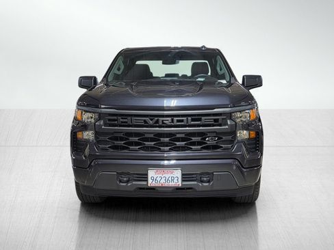 Used 2022 Chevrolet Silverado 1500 Custom w/ LPO, Dark Essentials Package RWD image 2