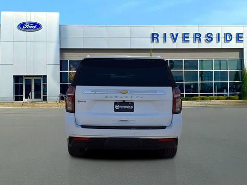 Used 2021 Chevrolet Suburban LS image 5